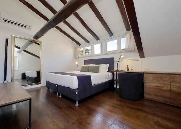Youroom Corsini Apartment Rom